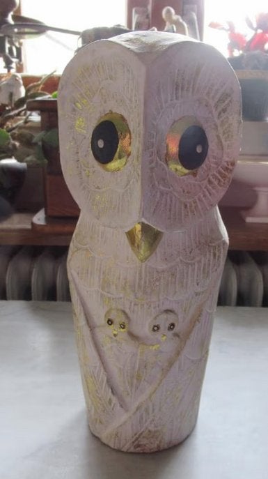 Sneeuwuil met 2 uilskuikens, licht hout, Antiek en Kunst, Kunst | Beelden en Houtsnijwerken, Houtsnijwerk, Ophalen of Verzenden
