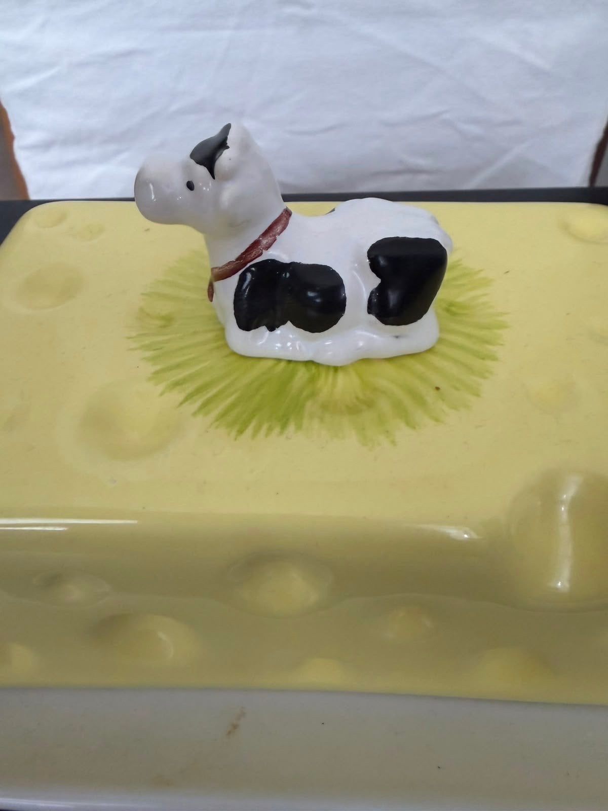 Leuke botervloot in de vorm van een kaas met koe, Gebruikt, Overige merken, Keramiek, Ophalen of Verzenden