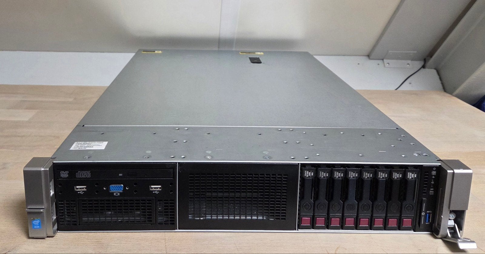 HP Proliant DL380 Gen9, Ophalen, Gebruikt, 2 tot 3 Ghz, Hot swappable onderdelen