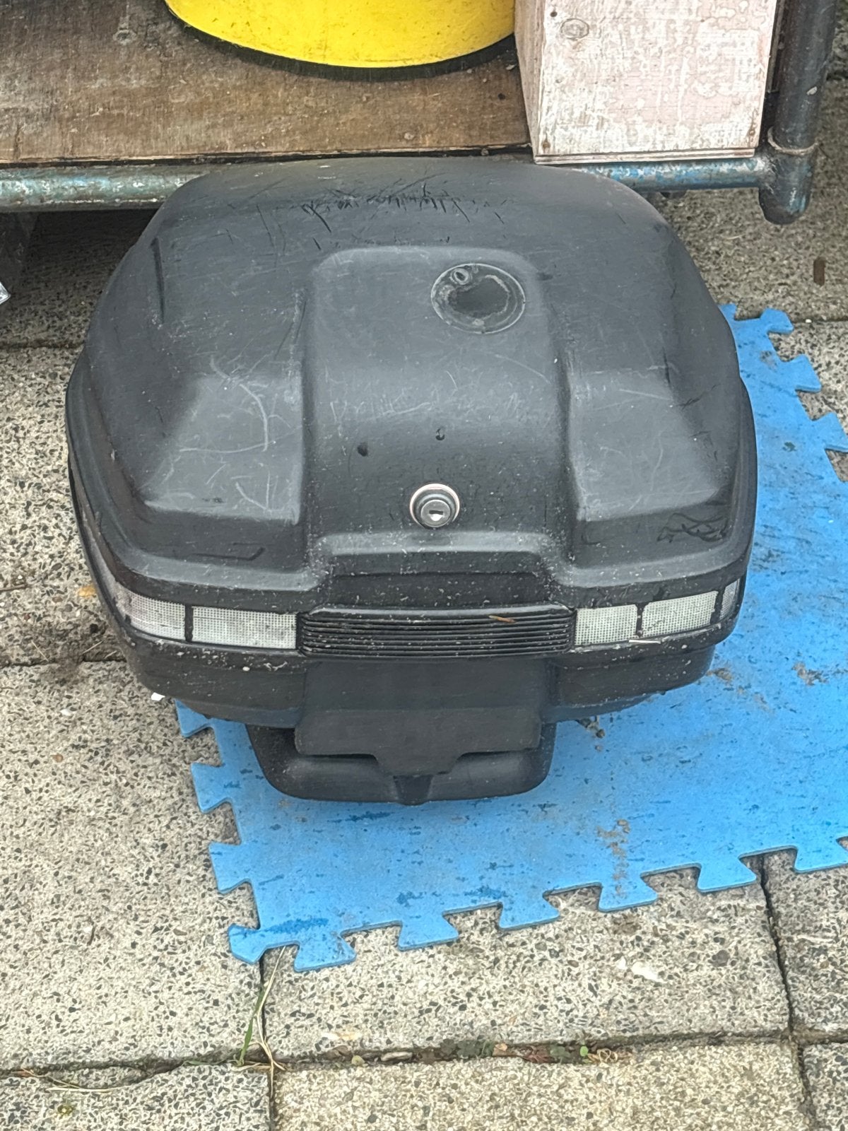Gebruikte topkoffer voor scooter/motor met sleutel, Motoren, Ophalen of Verzenden, Gebruikt