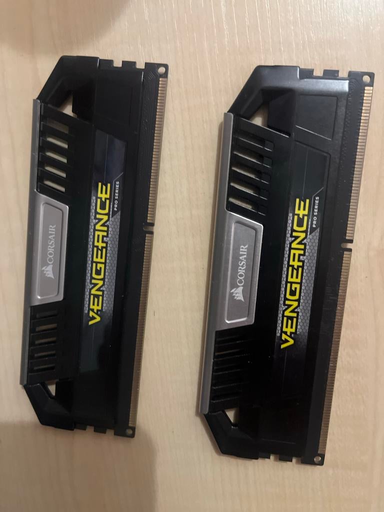 Corsair Vengeance Pro Series 8GB (2x4GB) DDR3 RAM 1600MHz, Gebruikt, Server, DDR3, Ophalen of Verzenden