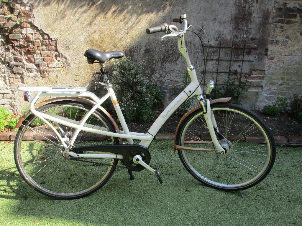 BATAVUS MAMBO DAMESFIETS, Ophalen, Gebruikt, Velgrem, Batavus