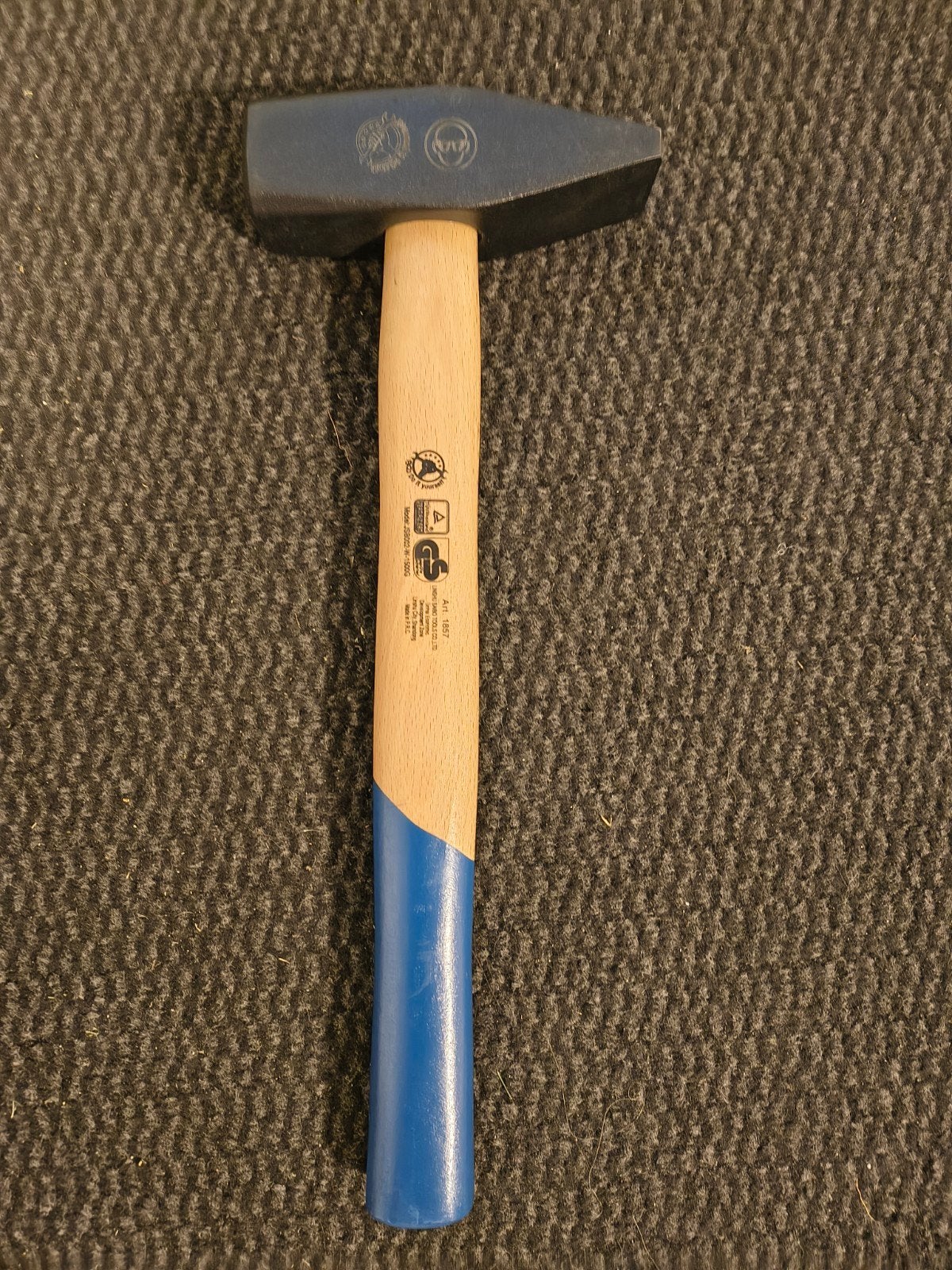 Bankhamer 1500 gram zware hamer nieuw.
DIN 1041, Doe-het-zelf en Verbouw, Gereedschap | Handgereedschap, Ophalen of Verzenden
