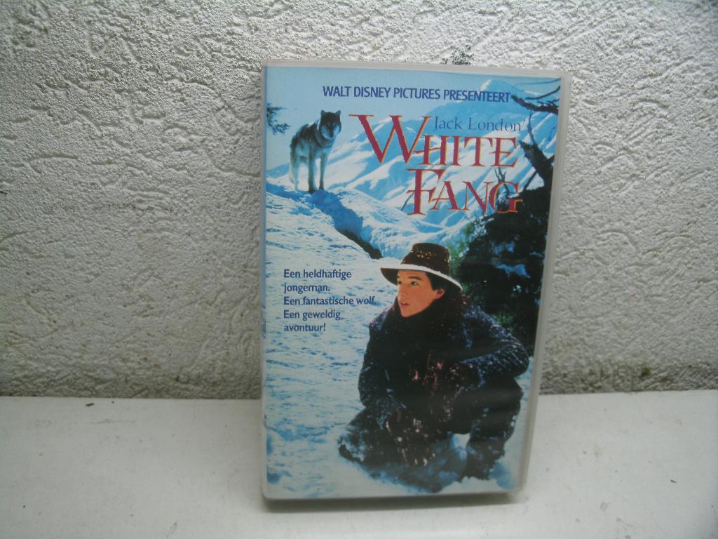 vhs 235b white fang, Cd's en Dvd's, Alle leeftijden, Ophalen of Verzenden, Zo goed als nieuw, Actie en Avontuur