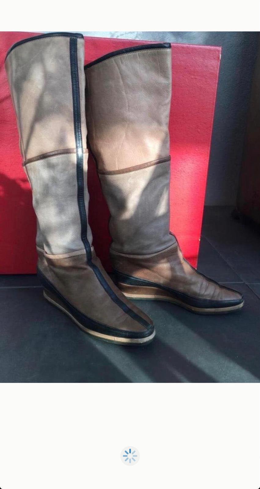 Prachtige vintage Italiaanse leren laarzen het merk Pollini, Hoge laarzen, Overige kleuren, Ophalen of Verzenden, Zo goed als nieuw