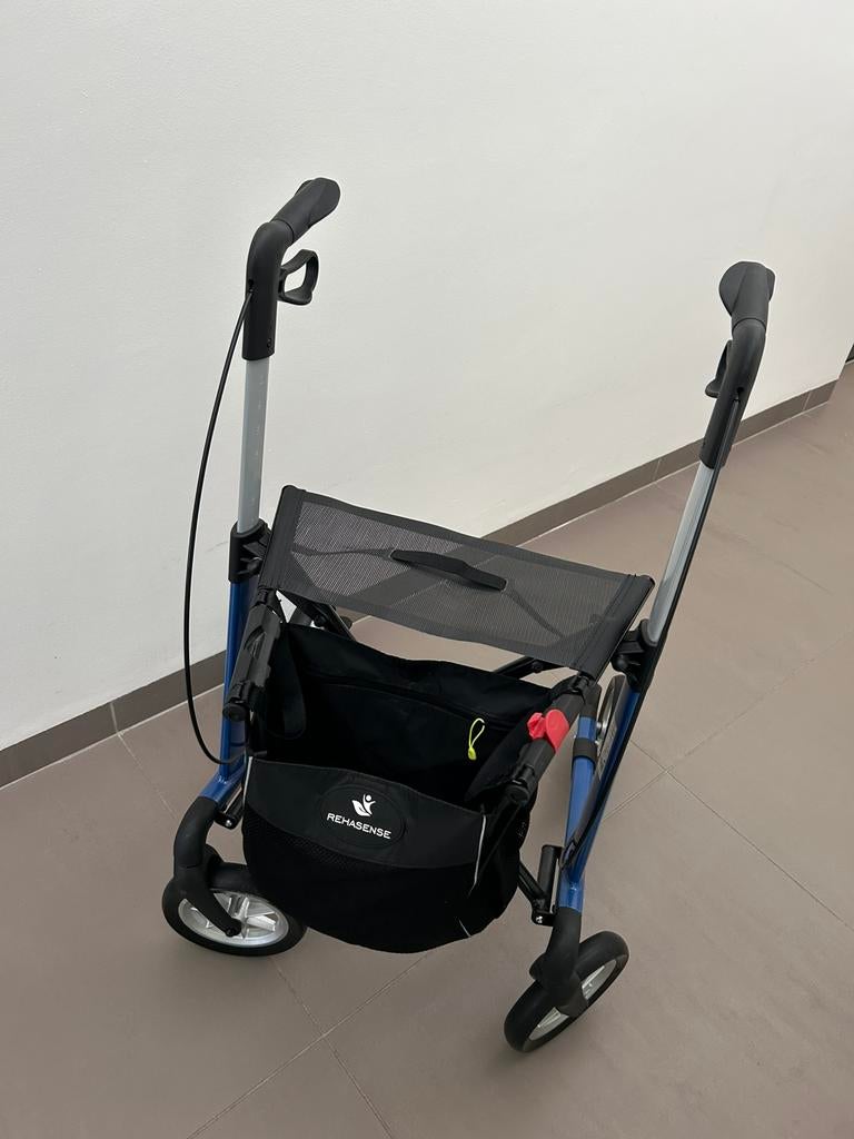 Rehasense Server Rollator (met SOFT wielen) – ZGAN, Diversen, Rollators, Zo goed als nieuw, Lichtgewicht, Ophalen
