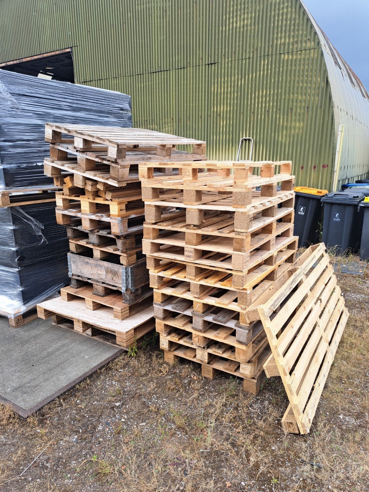 Diverse partij gebruikte pallets, Ophalen