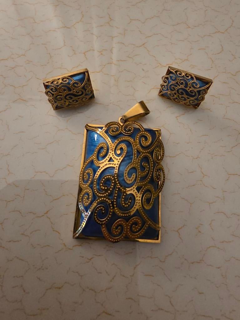 Exotische Oorstekers & Hanger Set - Blauw & Goudkleurig, Overige materialen, Gebruikt, Blauw, Ophalen of Verzenden