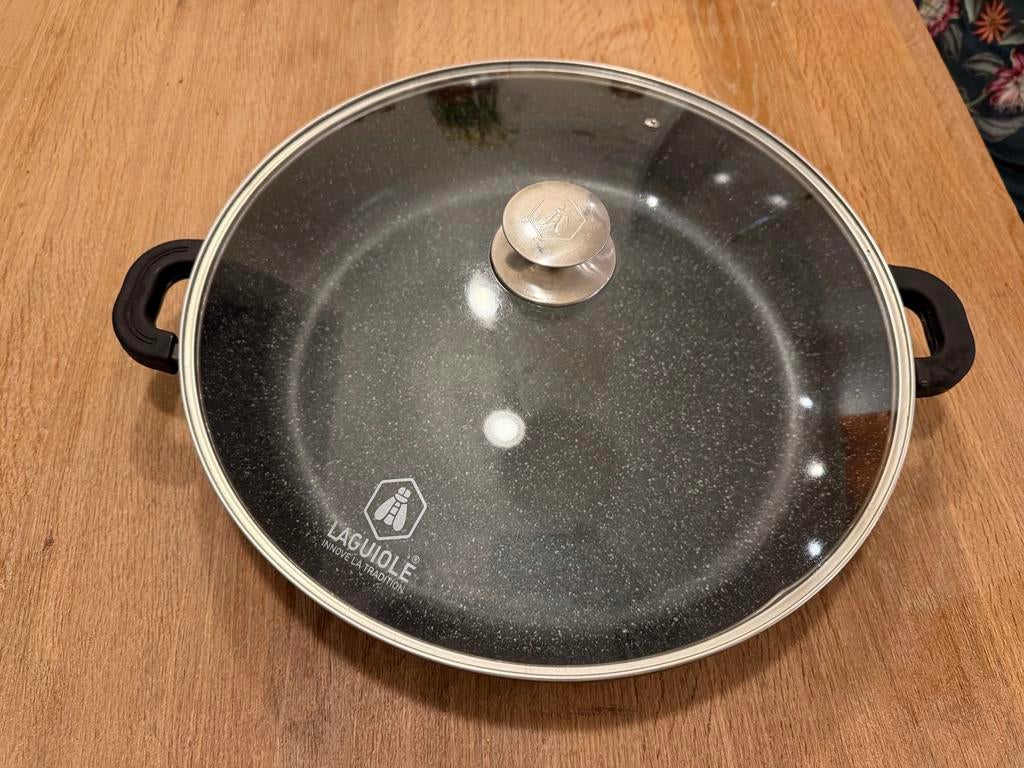 Laguiole pan met deksel, 40 cm, Ophalen, Zo goed als nieuw, Overige materialen, Koekenpan of Braadpan