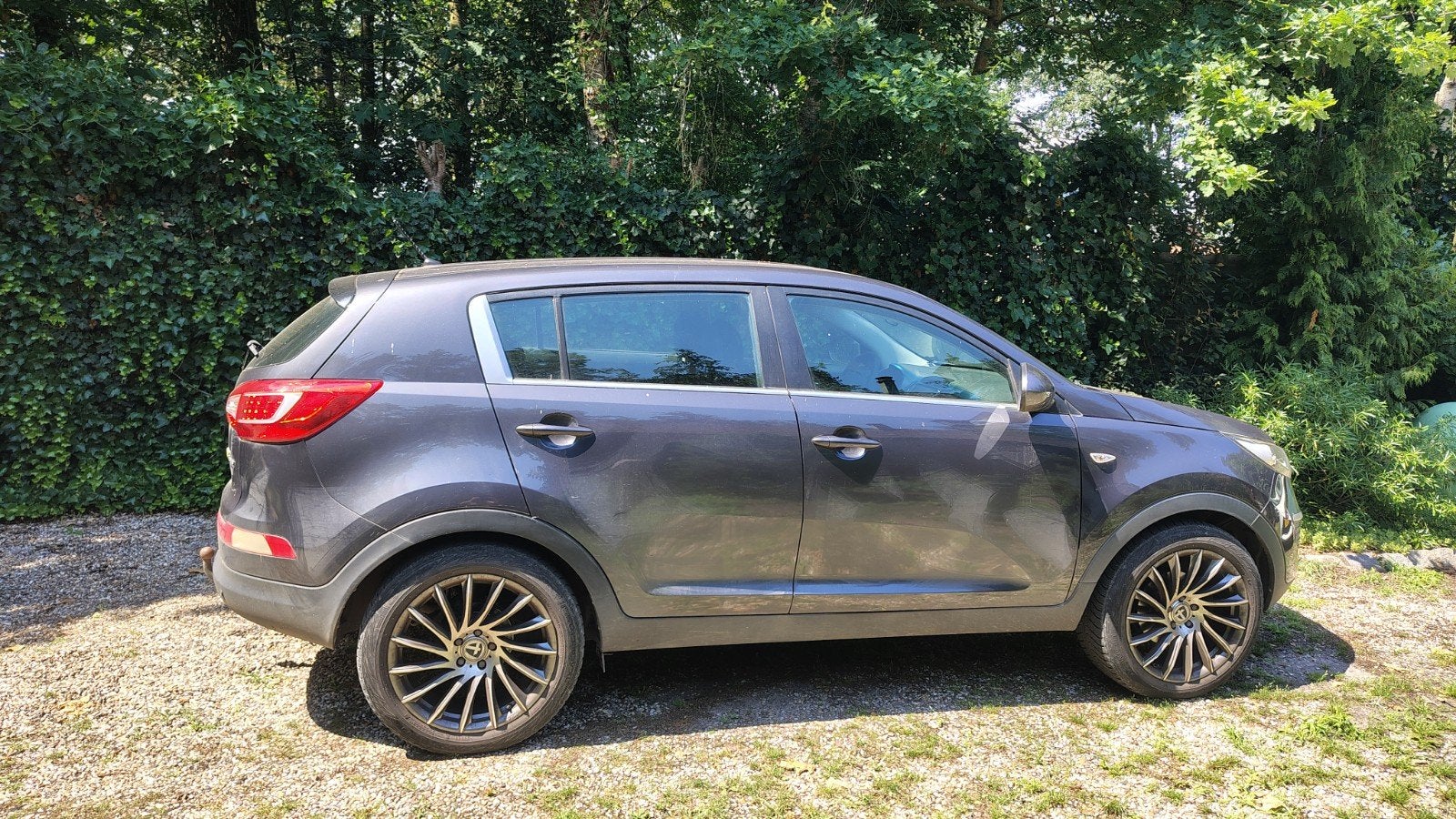 Kia Sportage 1.6 GDI, donker grijs, 2012, km-stand 183.000., Auto's, Trekhaak, Zilver of Grijs, Sportage, Te koop