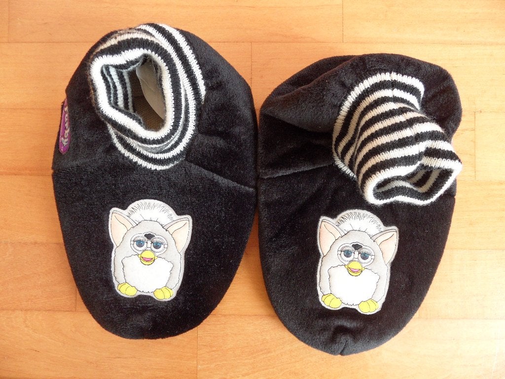 Furby Sloffen maat 30/31, Kinderen en Baby's, Ophalen of Verzenden, Zo goed als nieuw, Jongen of Meisje, Overige typen