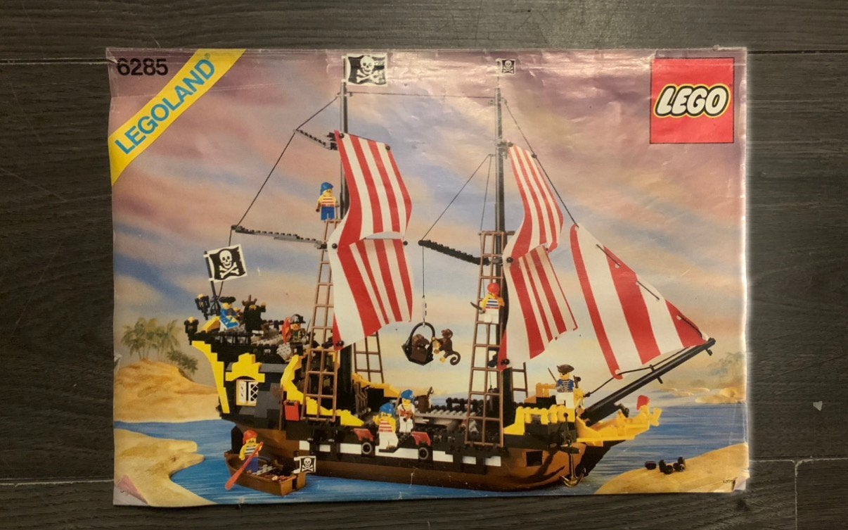 Bouwinstructie lego piraten boot 6285 moet snel weg, Kinderen en Baby's, Speelgoed | Duplo en Lego, Ophalen of Verzenden, Gebruikt