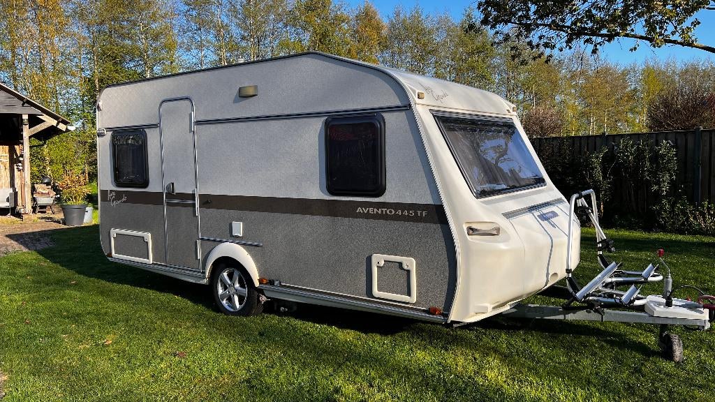 Avento 445 TF Ava Grande met mover, Omvormbare zithoek, Avento, Schokbreker, Treinzit