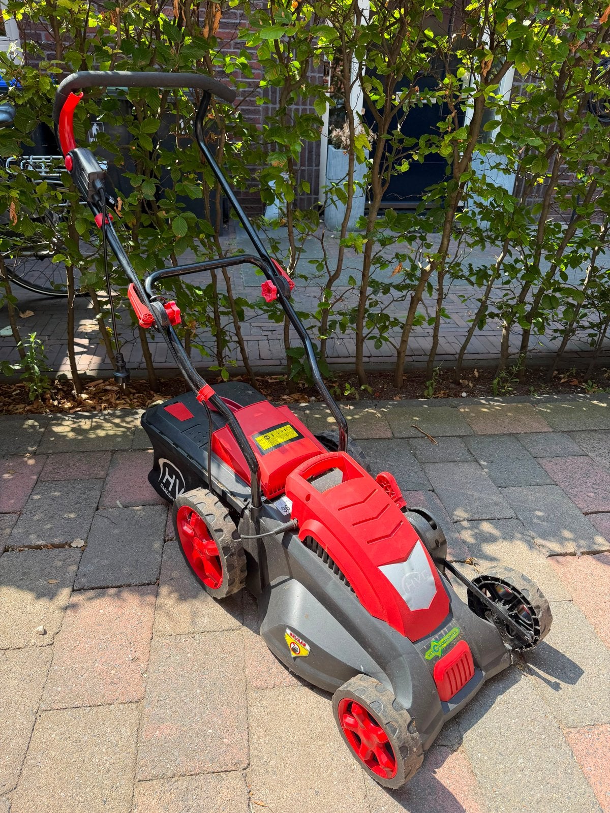 HVC Elektrische Grasmaaier - Zo goed als nieuw, Cirkelmaaier, Elektrische grasmaaier, Ophalen of Verzenden, Zo goed als nieuw