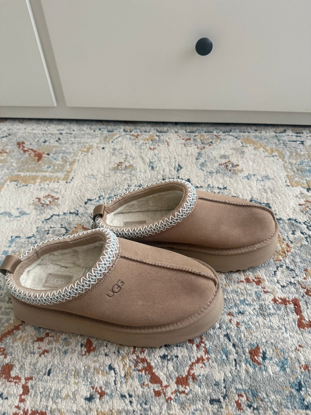 Uggs maat 38, Kleding | Dames, Schoenen, Ophalen of Verzenden, Zo goed als nieuw, Beige, Pantoffels of Sloffen
