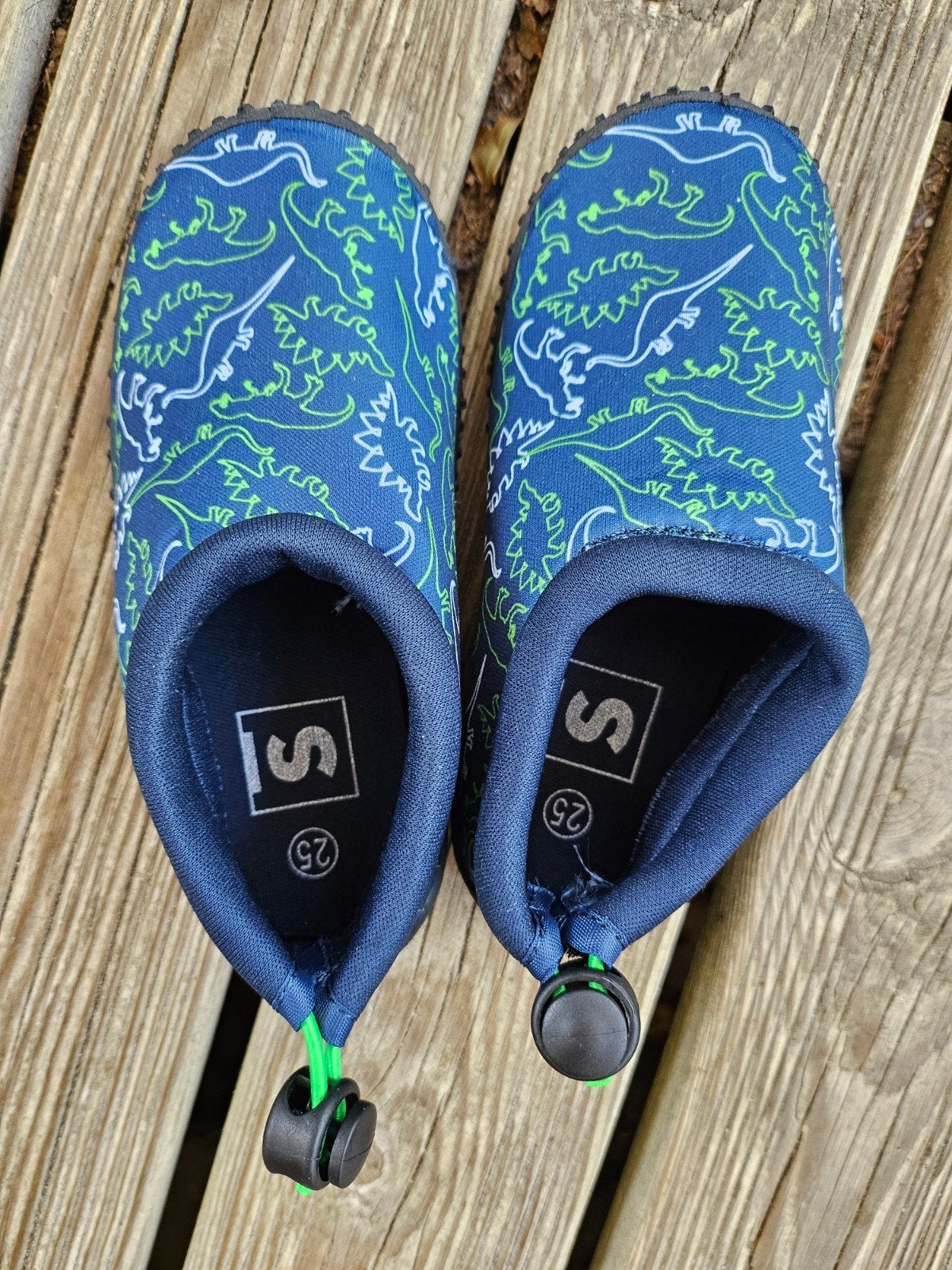 Waterschoenen met dinoprint - Maat 25, Ophalen of Verzenden, Gebruikt, Jongen of Meisje, Overige typen