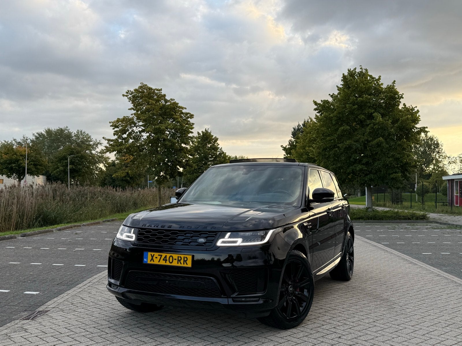 RANGE ROVER SPORT HSE DYNAMIC P400e PANO/360/CARPLAY, Auto's, Automaat, 404 pk, Zwart, 4 cilinders