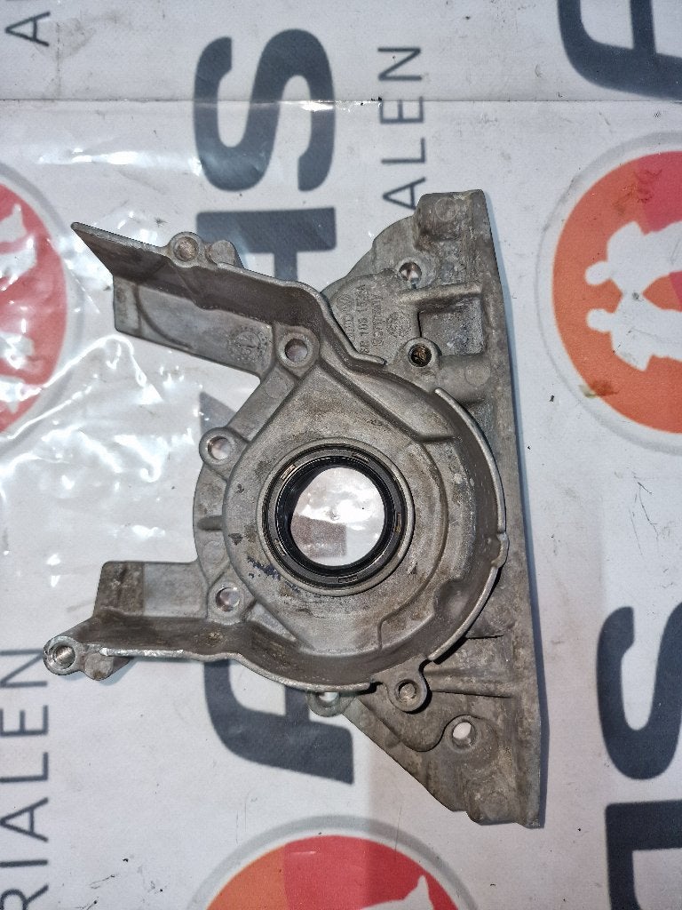 Distributiedeksel Audi A3 2.0 16V FSI 2003 06B103153A, Ophalen of Verzenden