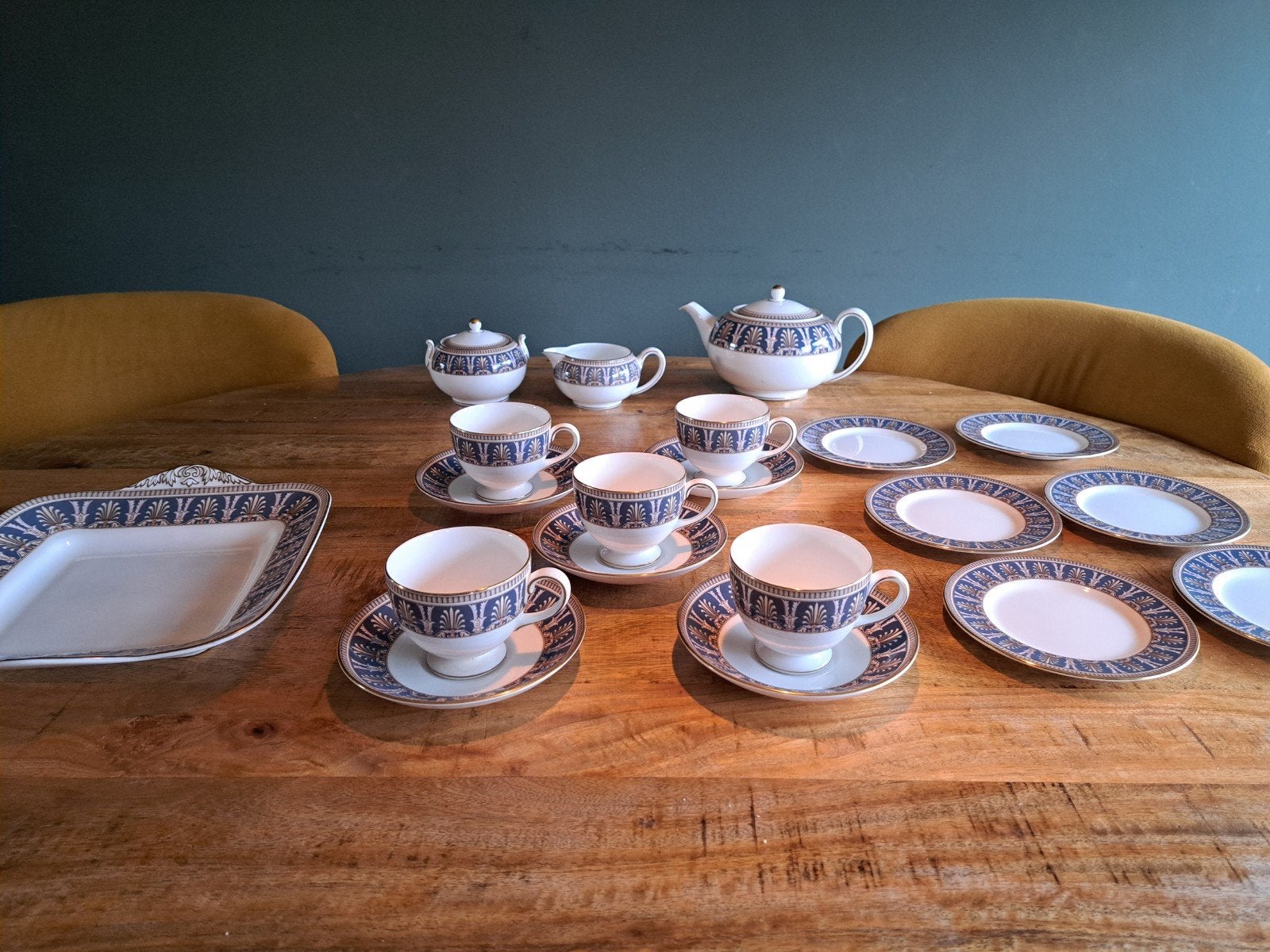 Wedgwood Beresford theeservies, Ophalen