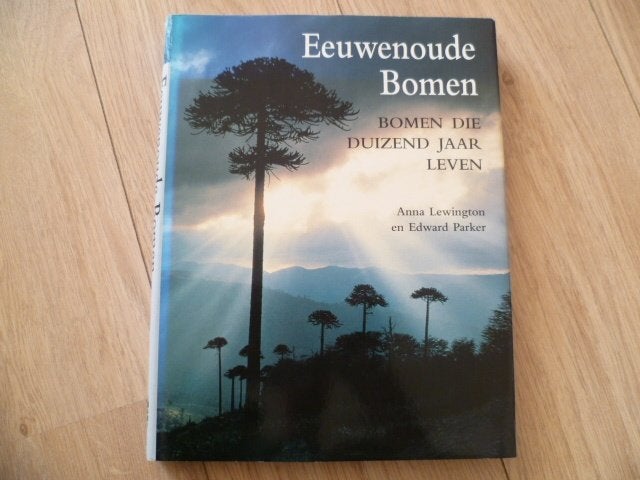 Anna Lewington - Eeuwenoude bomen HC, Ophalen of Verzenden, Zo goed als nieuw, Natuurwetenschap