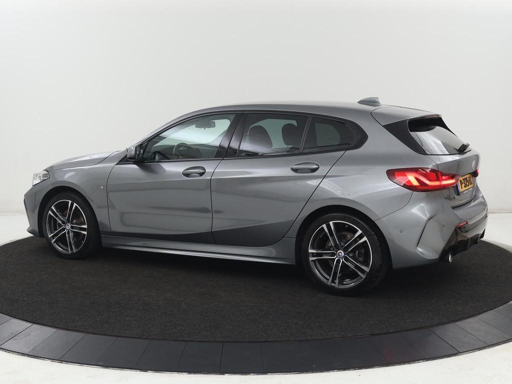 BMW 1-serie 118i M Sport | Carplay | Sportstoelen | Camera |, Auto's, BMW, Gebruikt, Origineel Nederlands, Bedrijf, Handgeschakeld
