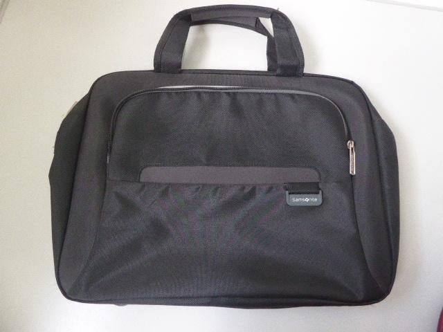 Laptoptas Samsonite 38cm x 30 cm. 15inch ZGAN!, 15 inch, Gevoerd laptopvak, Ophalen of Verzenden, Zo goed als nieuw