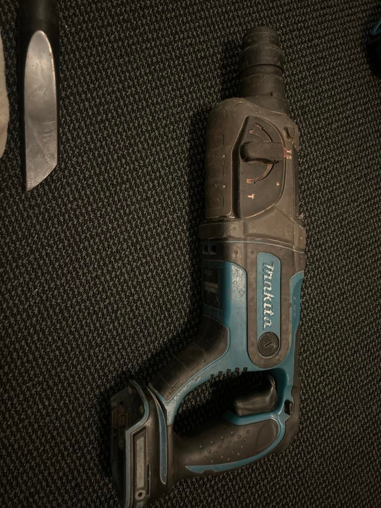 Makita Boorhamer DHR241Z - Gebruikt maar functioneel, Boor- en/of Breekhamer, Ophalen of Verzenden, Klopboormechanisme, Gebruikt