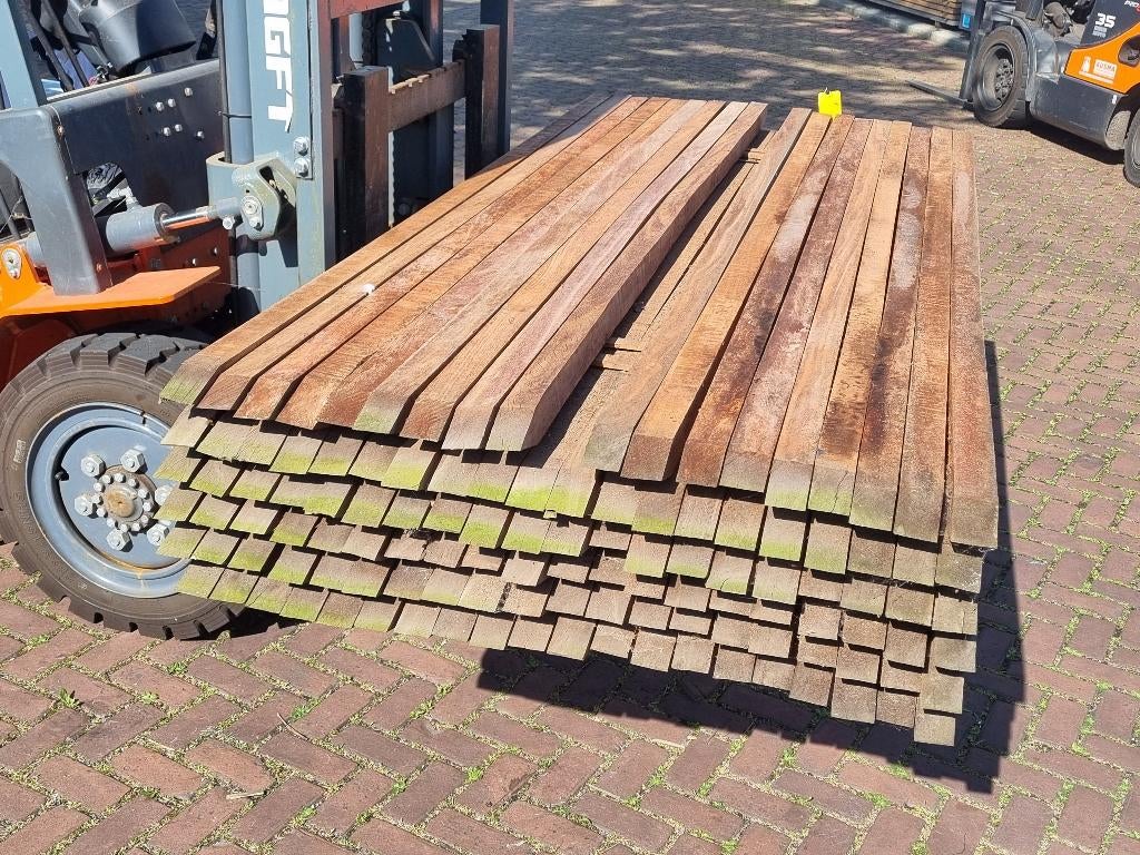 Hardhouten palen 5 x 5 cm / 2.50 meter € 6,- p/s incl.btw, Tuin en Terras, Palen, Balken en Planken, Ophalen, Palen, Nieuw, Hardhout