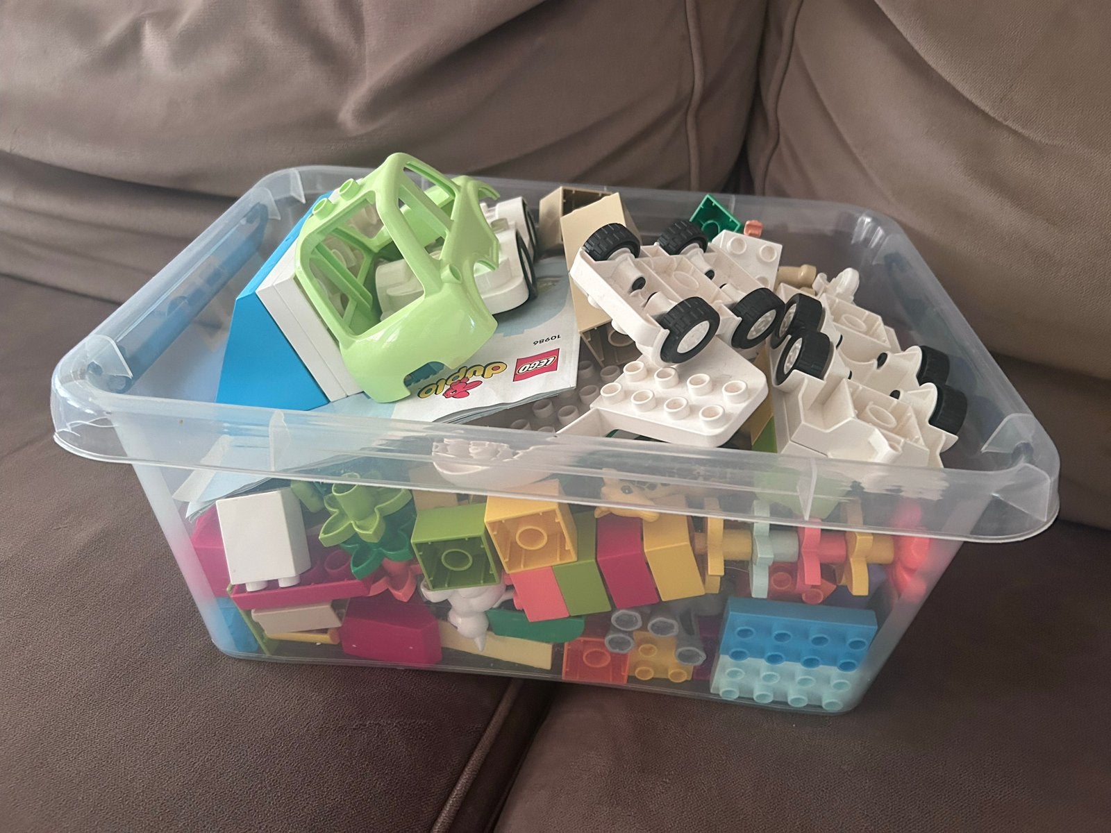 Grote doos met diverse Duplo bouwstenen en onderdelen, Gebruikt, Inclusief extra onderdelen, Ophalen of Verzenden, Duplo