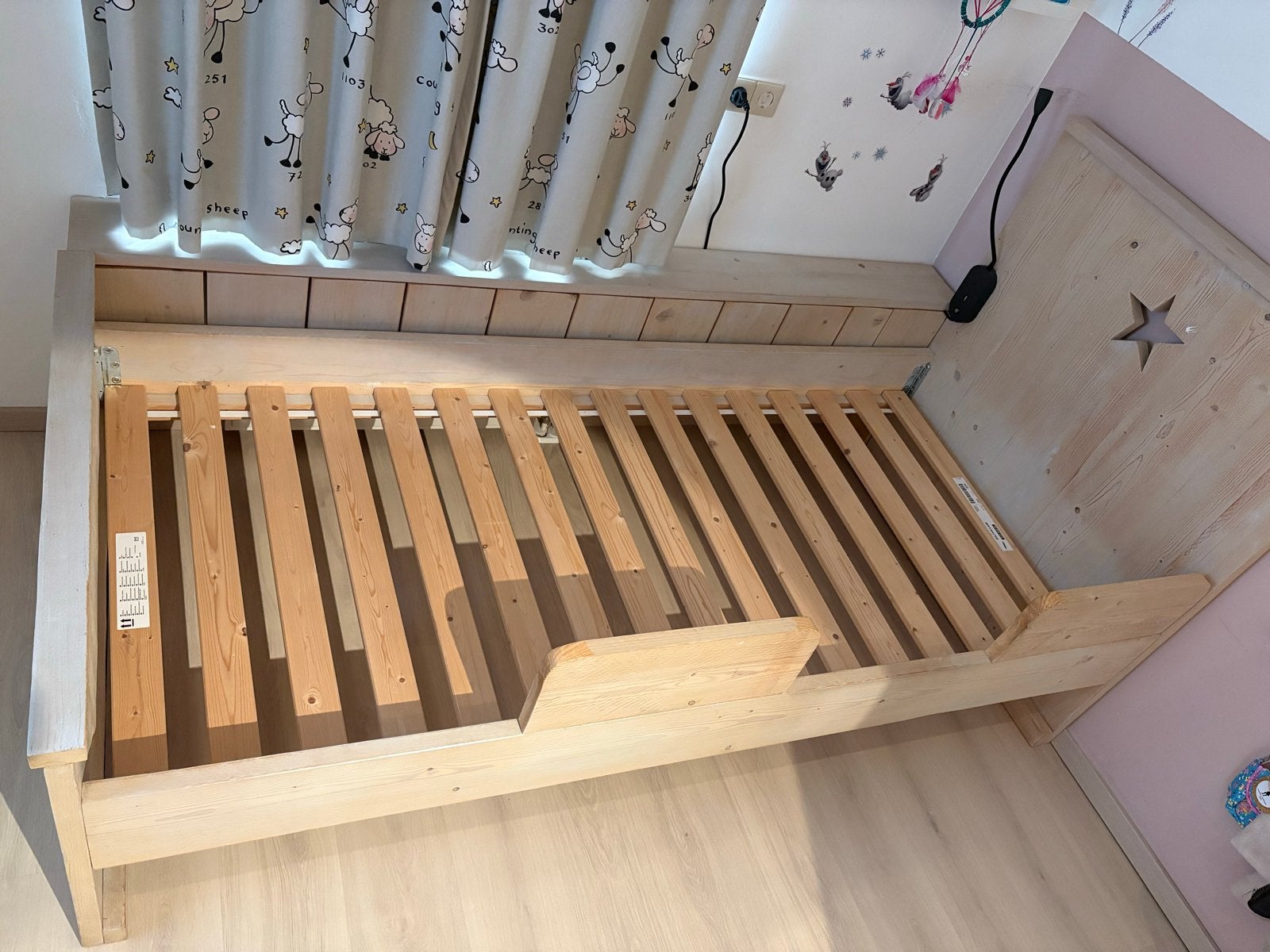 Houten kinderbed 90x200 cm met lattenbodem, Ophalen, Gebruikt, 90 cm, 200 cm