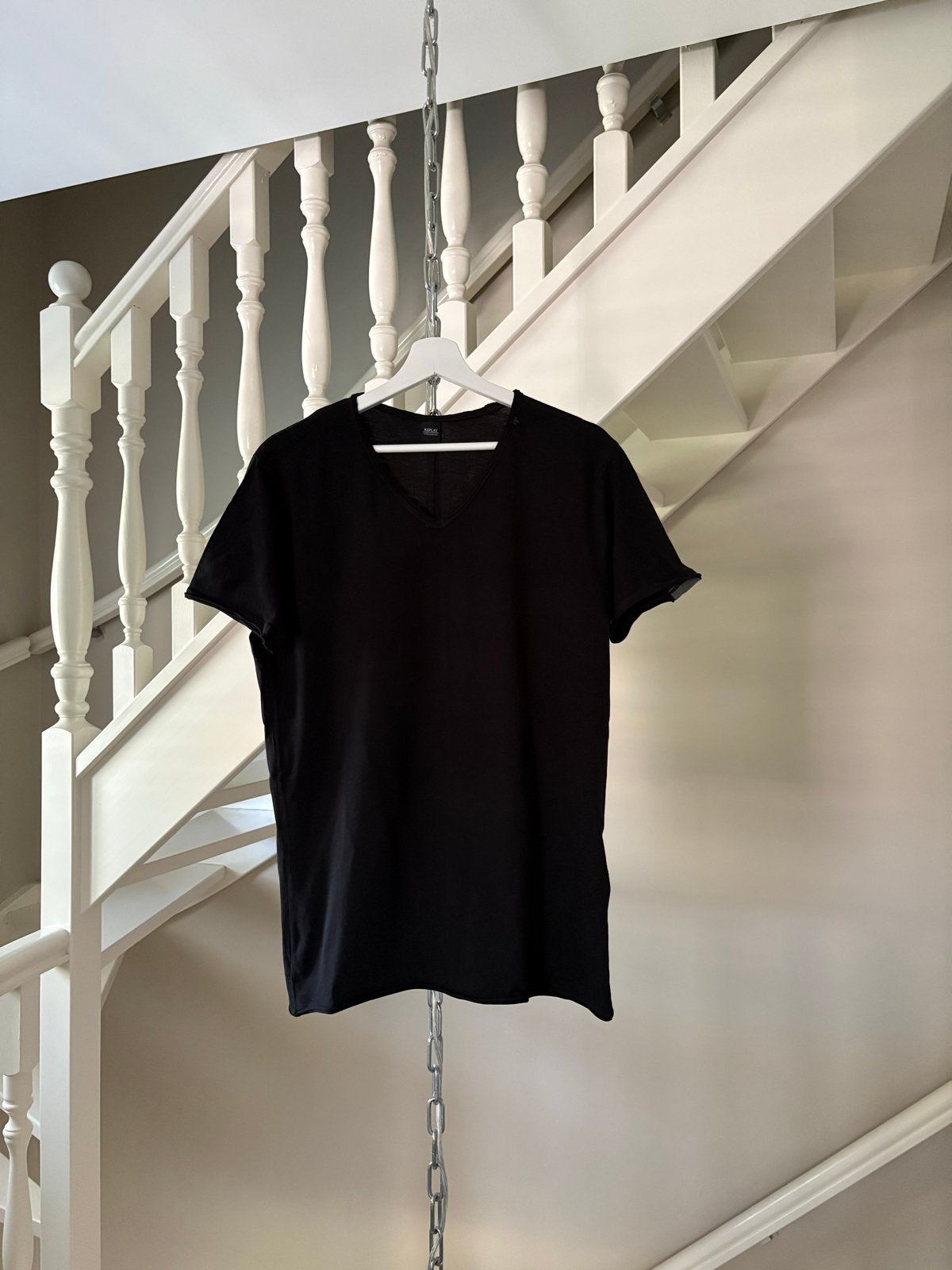 Stijlvol zwart T-shirt V-hals Replay - maat L, Kleding | Heren, Ophalen of Verzenden, Zo goed als nieuw, Maat 48/50 (M), Zwart