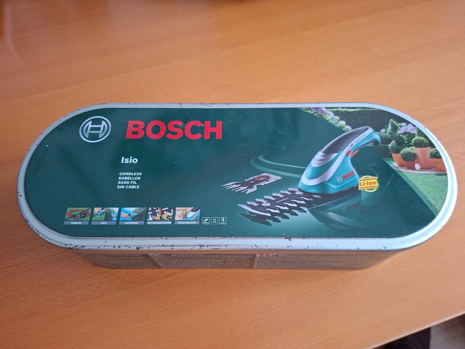 Bosch draadloze 3,6 volt buxus/grasschaar, 8cm/12cm, Tuin en Terras, Ophalen, Zo goed als nieuw, Bosch