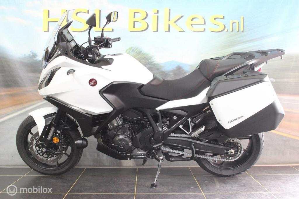 Honda NT1100 DCT, Motoren, Bedrijf, Handvatverwarming, Meer dan 35 kW, Toermotor