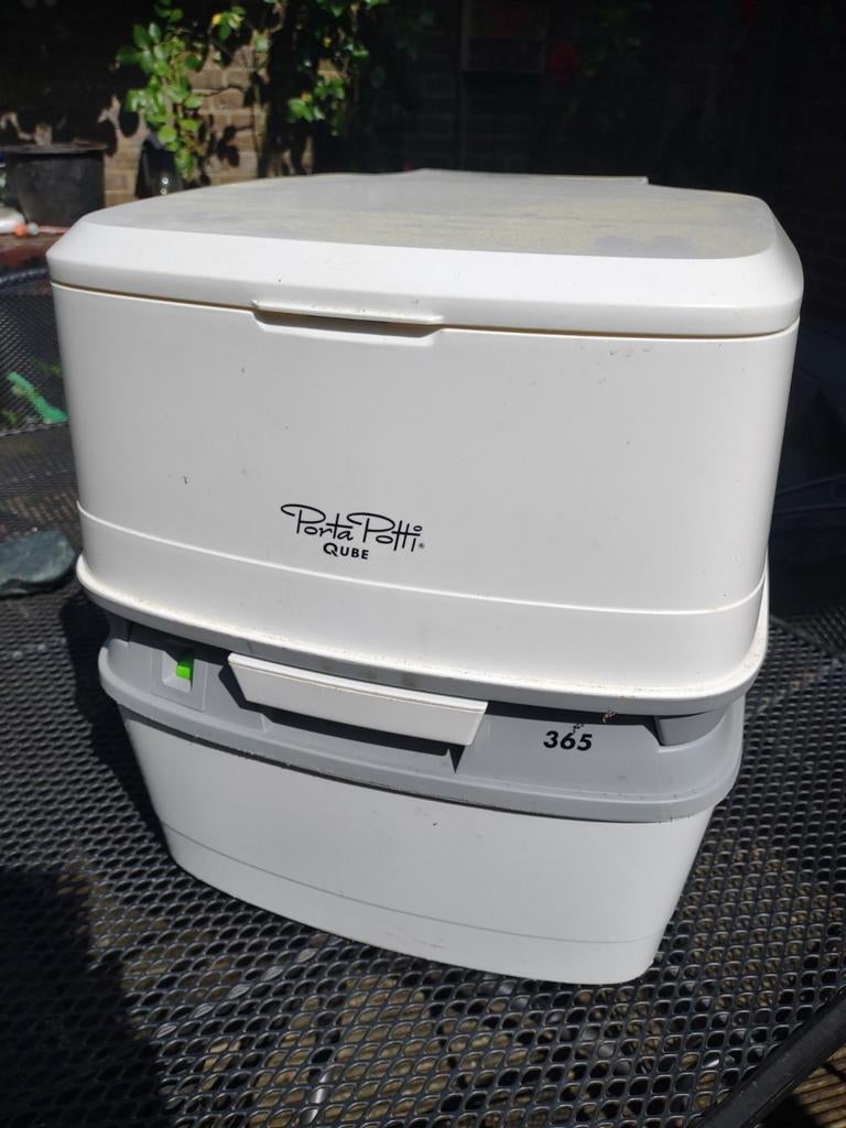 Porta potti, Ophalen