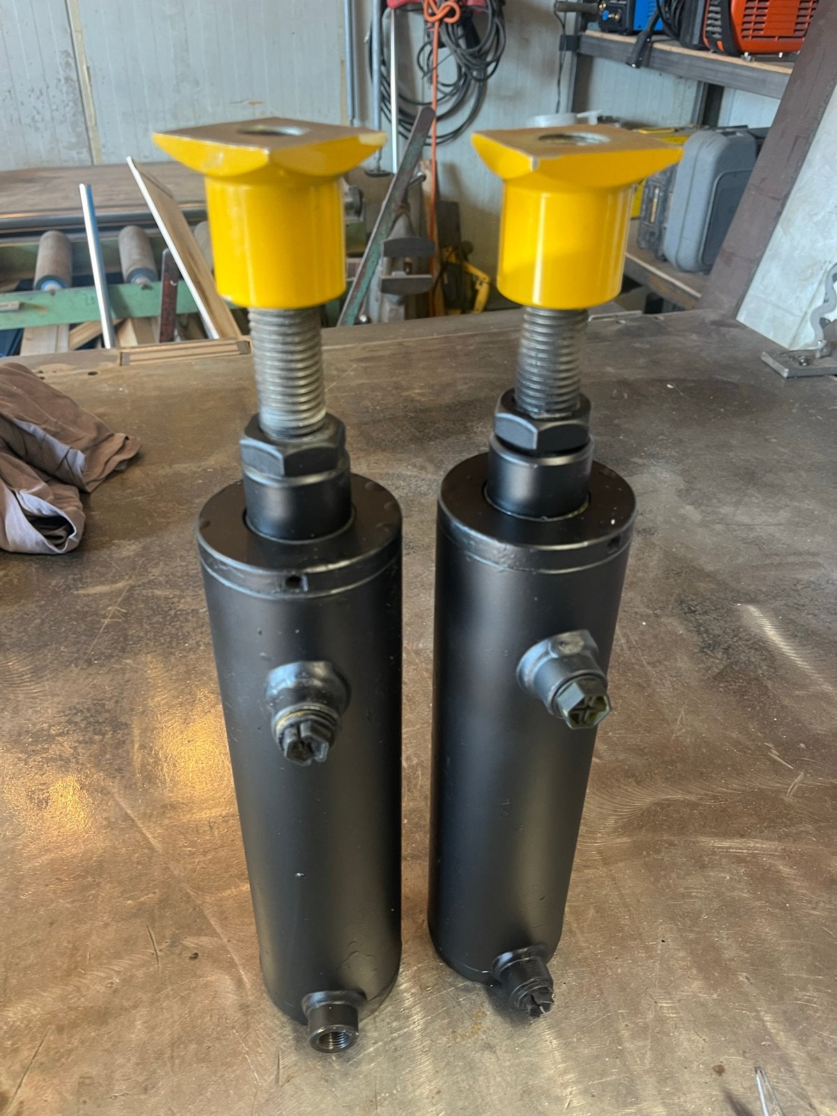 Hydraulische cilinders met spindel (2 stuks), Ophalen
