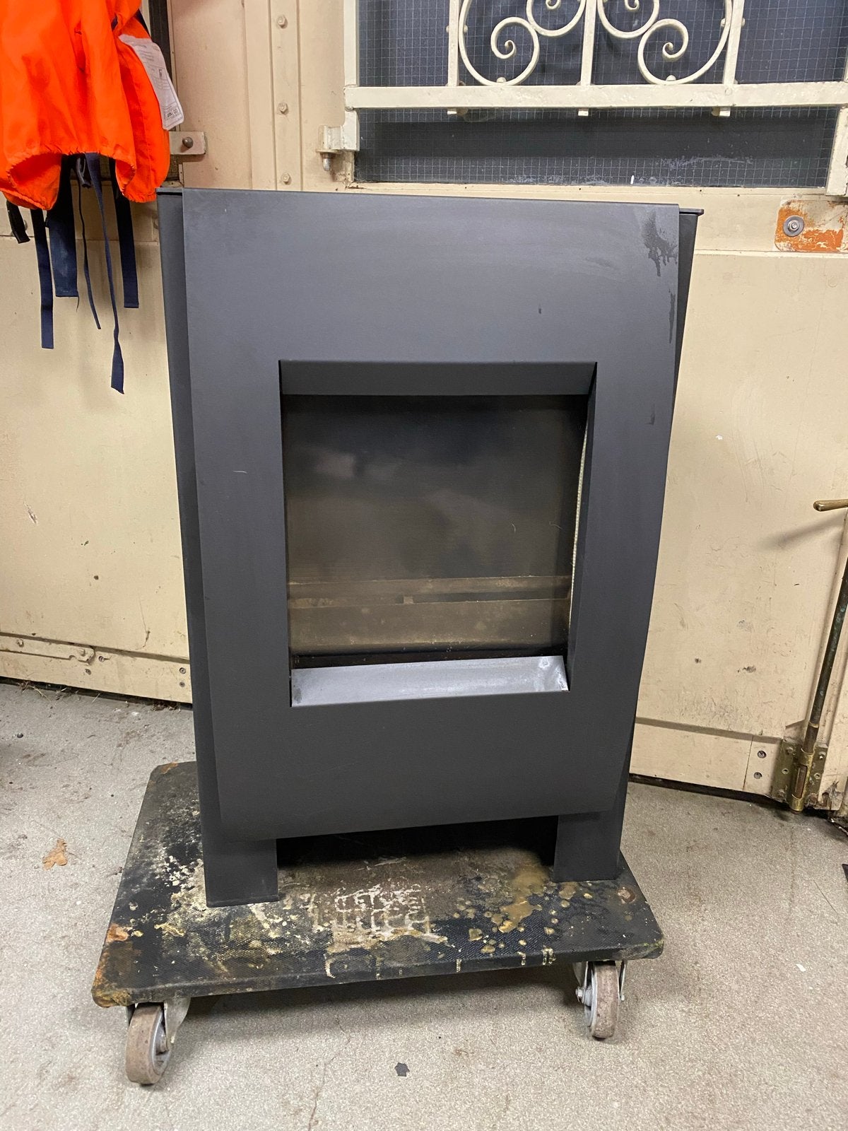 Nestor Martin D33 Houtkachel Zwart - 2-12 kW, Goede Staat, Huis en Inrichting, Ophalen, Houtkachel, Zo goed als nieuw, Vrijstaand