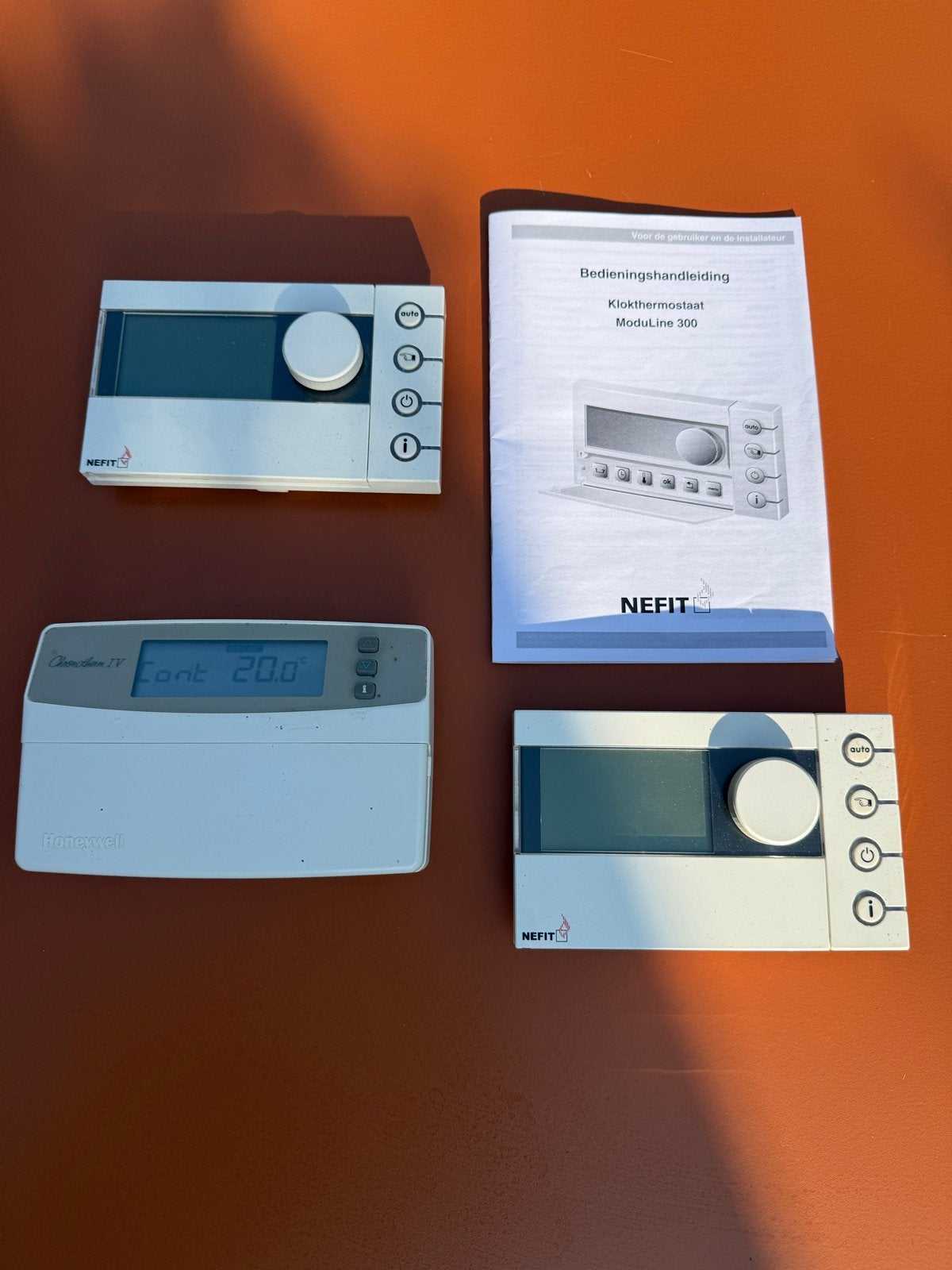 Nefit ModuLine 300 en Honeywell Chronotherm IV Thermostaten, Verzenden, Slimme thermostaat, Gebruikt
