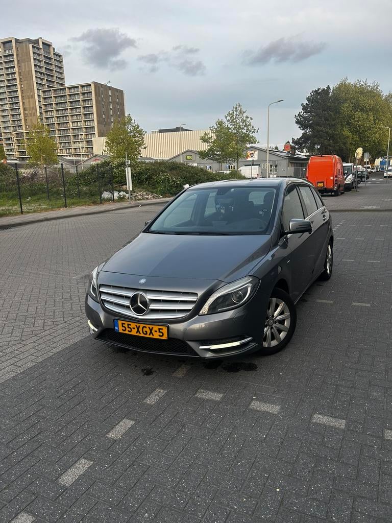 Mercedes-Benz B-Klasse 1.6 B180 5DRS Blue EFF 2012 Grijs, Voorwielaandrijving, Stof, 1295 kg, 4 cilinders