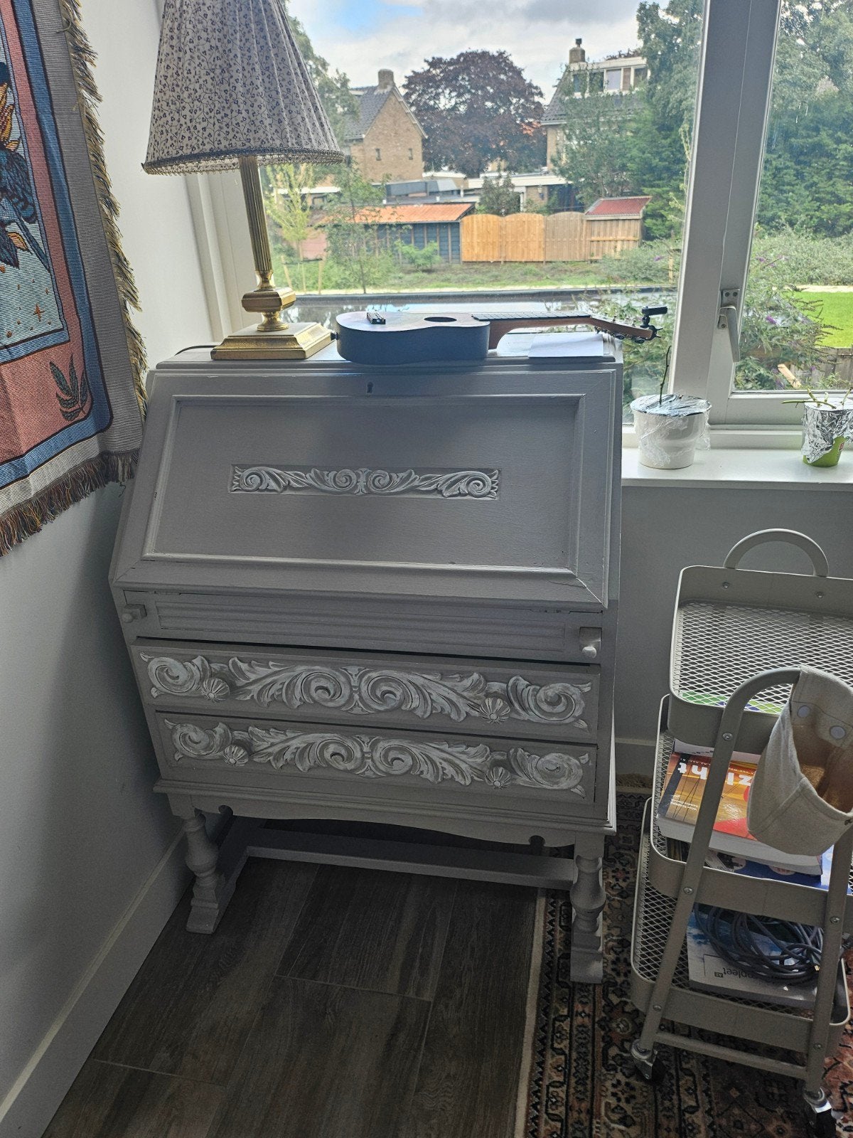 Vintage secretaire met sierlijk houtsnijwerk, Ophalen, Gebruikt, Vintage, Klassiek, Landelijk