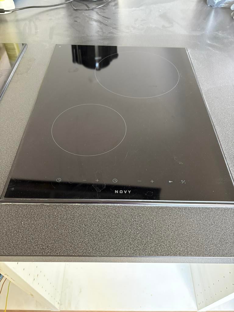 Elektrische inductie kook plaat, Ophalen, Zo goed als nieuw, Zwart