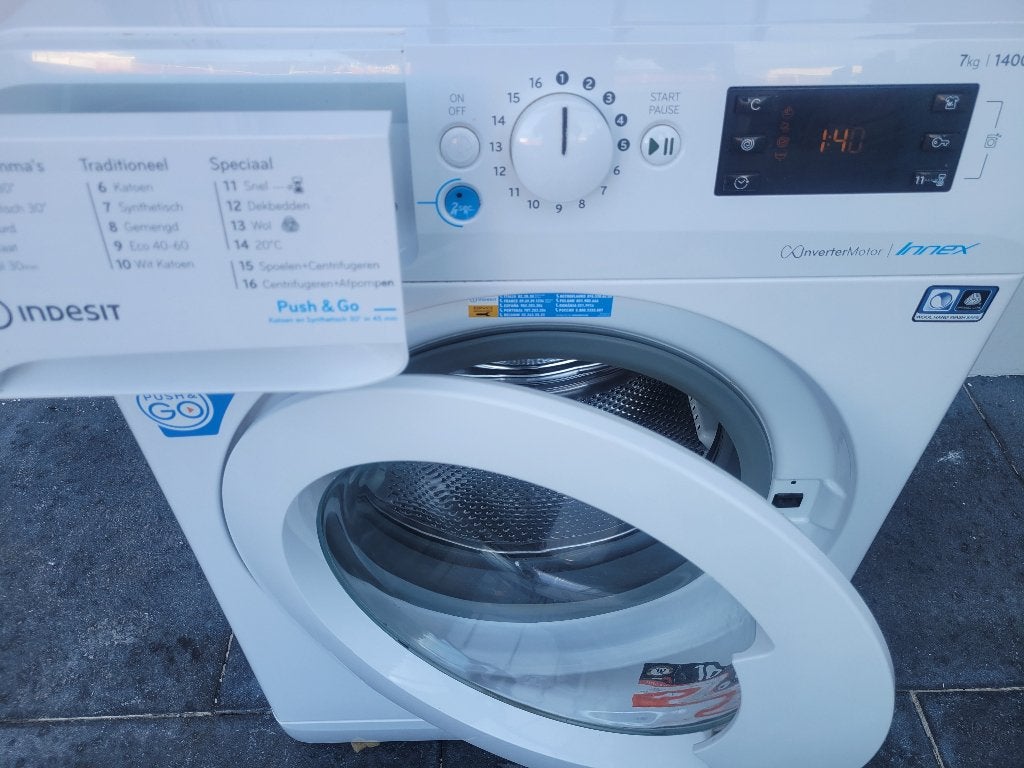 Hele Nette Indesit Innex Wasmachine 7 kilo 1400 toeren, Ophalen, Minder dan 85 cm, Energieklasse A of zuiniger, Zo goed als nieuw