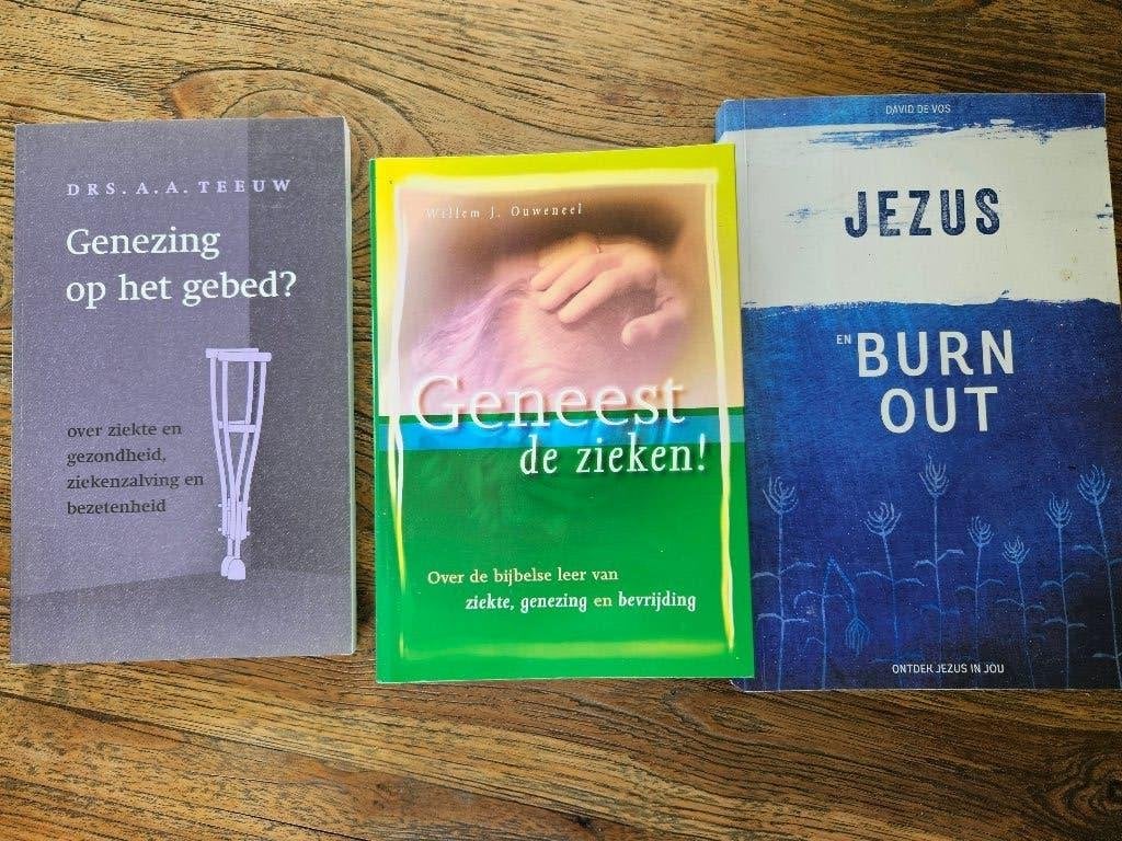 3 boeken over ziekte/burnout/gebedsgenezing, Ophalen of Verzenden, Gelezen, Christendom | Protestants