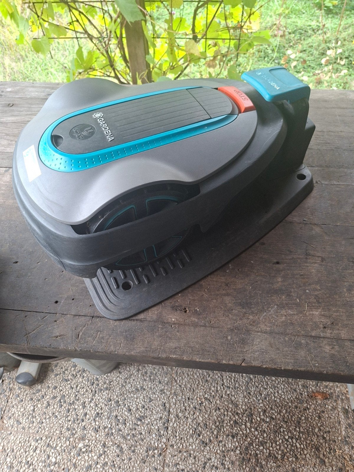 Gardena Sileno City 500 robotmaaier (2019), Gebruikt, Ophalen of Verzenden, Minder dan 20 cm, Met regensensor