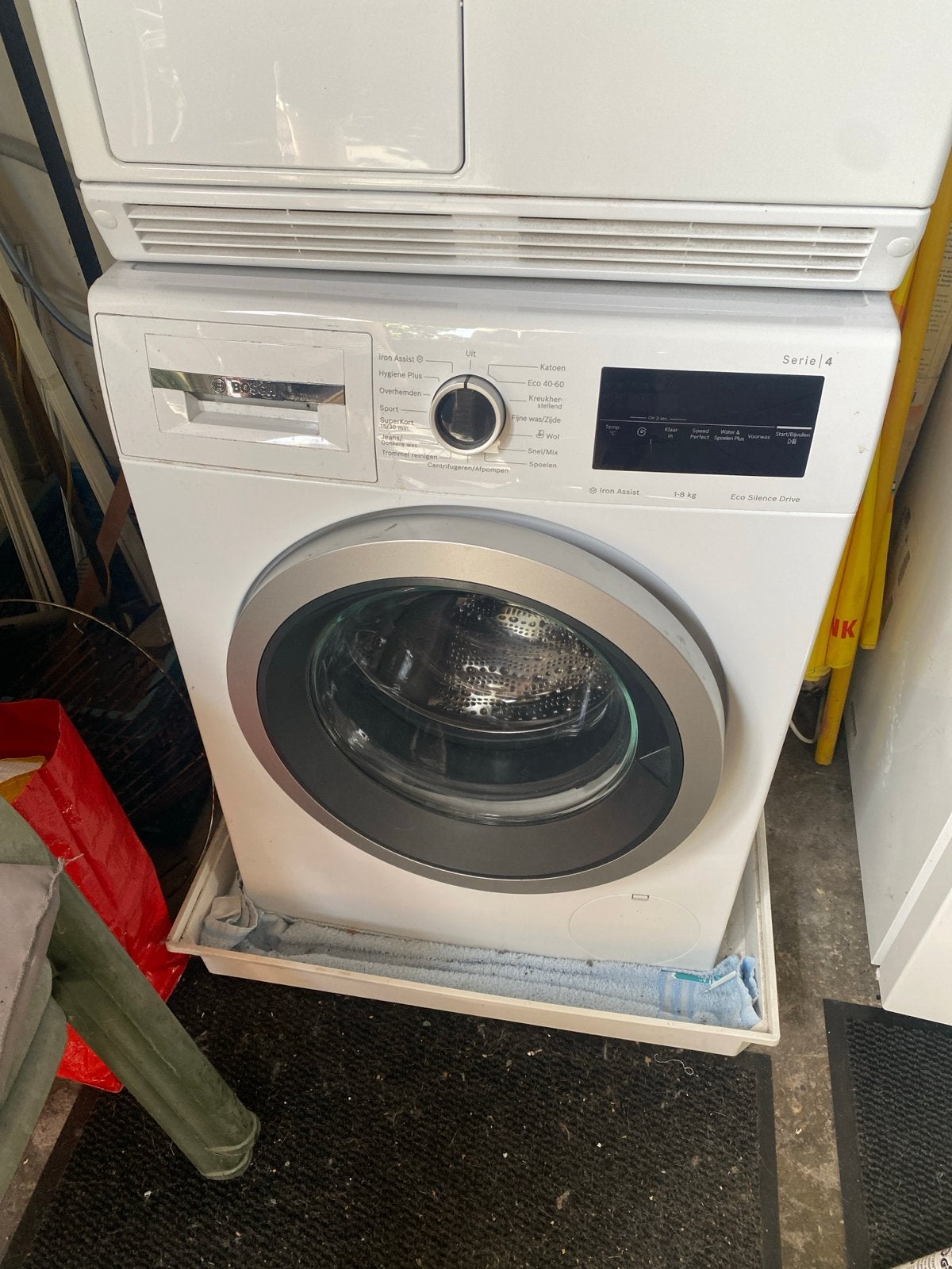 Bosch Serie 4 Wasmachine 8 kg EcoSilence Drive, Ophalen, 1200 tot 1600 toeren, 8 tot 10 kg, Zo goed als nieuw