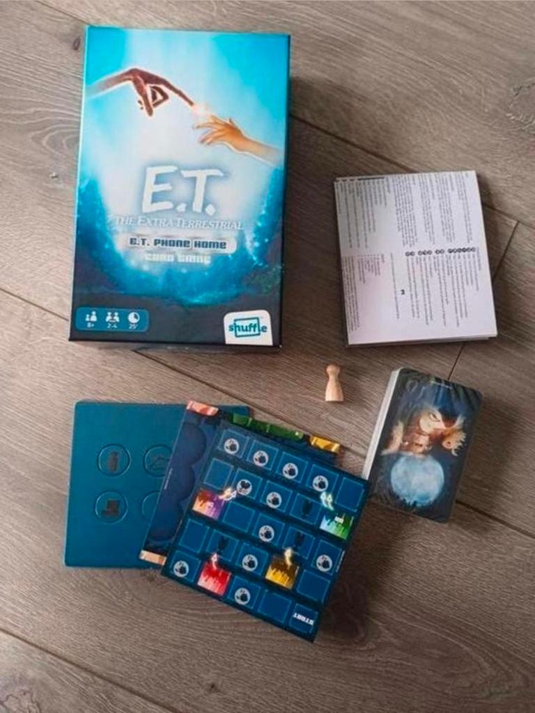 E.T. The Extra-Terrestrial E.T. Phone Home Card Game, Ophalen of Verzenden, Nieuw