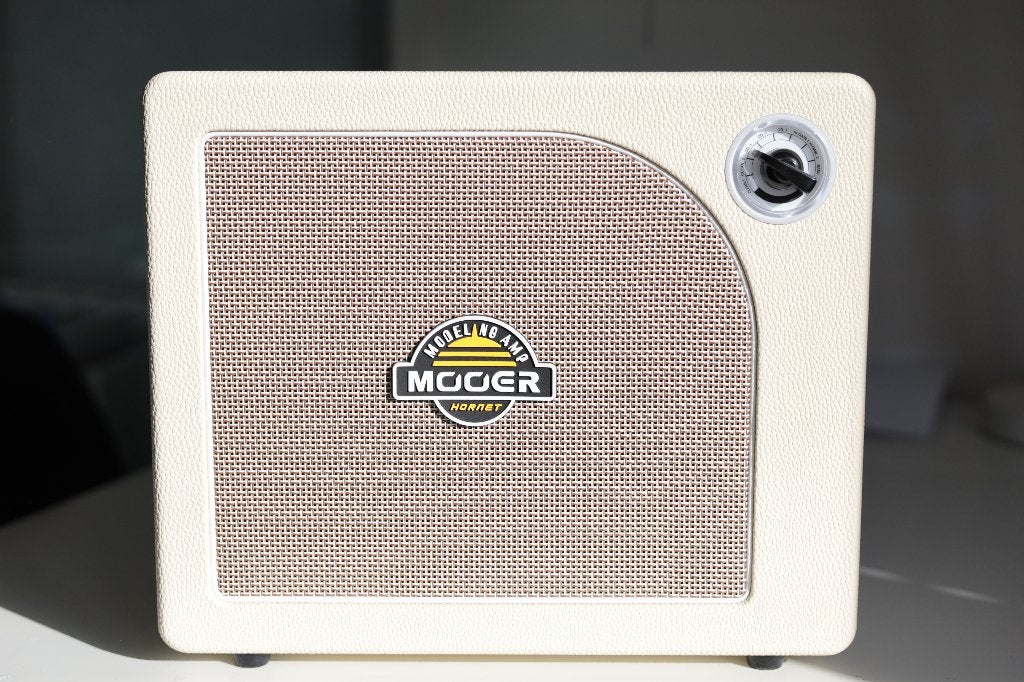 Mooer Hornet 30 watt combo, Ophalen, Zo goed als nieuw, Gitaar, Minder dan 50 watt
