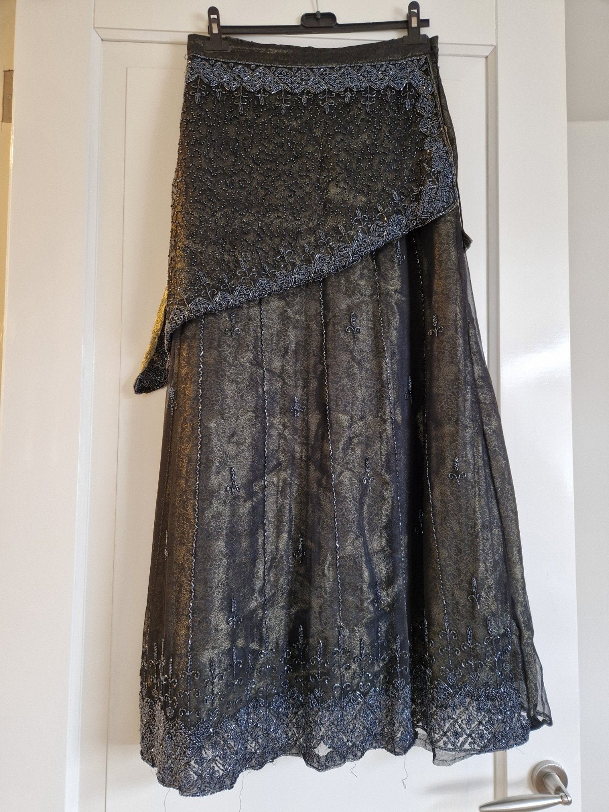Elegante Indiase Galajurk met kralen en borduursels, Maat 38/40 (M), Overige typen, Ophalen of Verzenden, Zo goed als nieuw