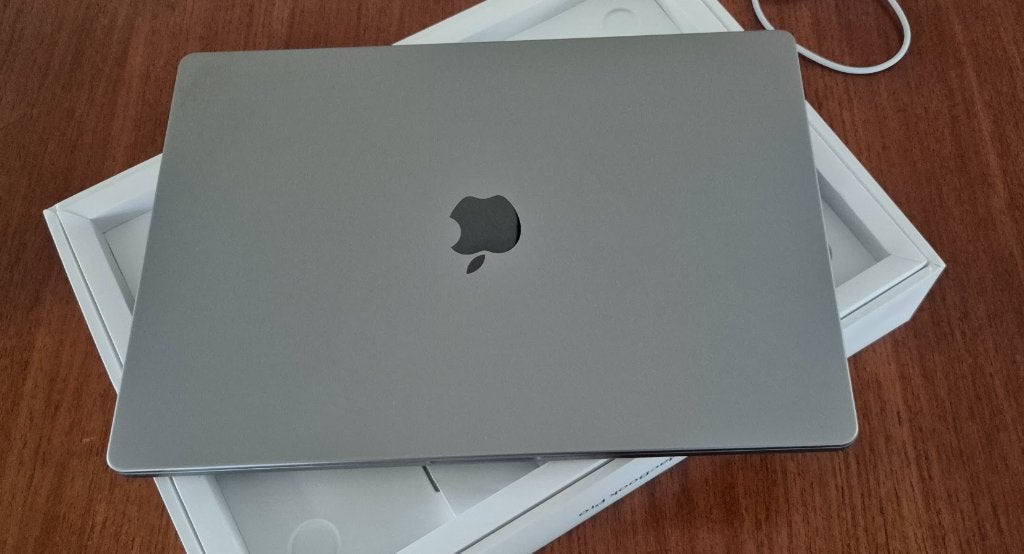 Apple MacBook Pro 2021 16" M1 Max 10 Core, MacBook Pro, 1 TB of meer, 64 GB of meer, Qwerty