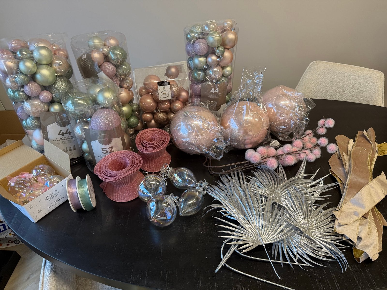 Pastel kerstballen en accessoires, Diversen, Kerst, Ophalen, Zo goed als nieuw