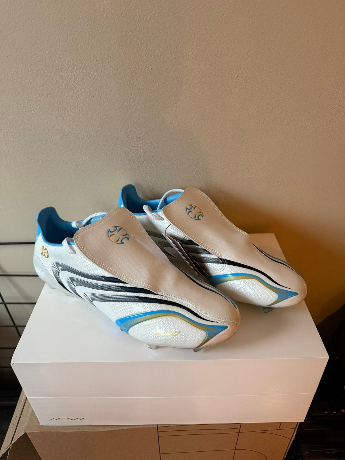 Adidas F50 Tunit FG (limited edition) voetbalschoenen, Ophalen of Verzenden, Nieuw, Schoenen